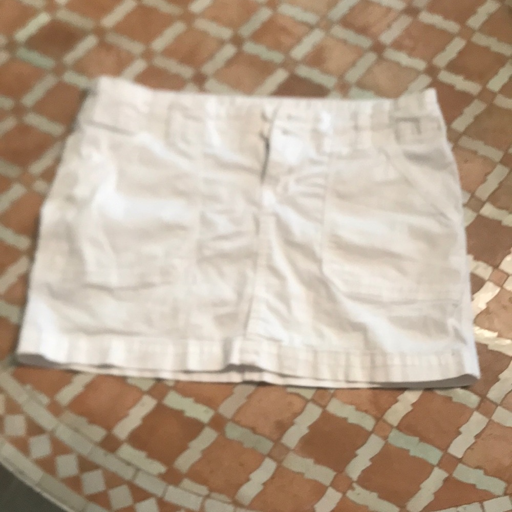 Size 3 white mini skirt